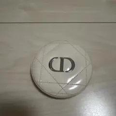 Dior ディオールスキン フォーエヴァー クチュール ルミナイザー
