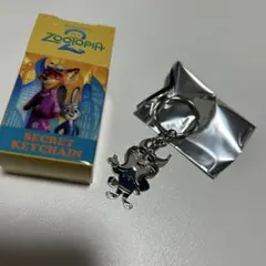 ズートピア 2 シークレットキーチェーン　パウバート　山田涼介　未使用　ニック