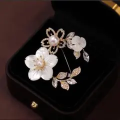 ブローチ　コサージュ　フラワー　桜　クリスタル　ゴールド　卒業式　入学式