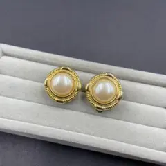 36ヴィンテージ ジバンシー　訳あり　ゴールド パール イヤリング