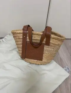 【美品】LOEWE バスケットバッグ スモール　カゴバッグのサムネイル