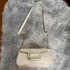 ZARA ショルダーバッグ　アイボリーのサムネイル