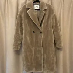 ZARAブラウンボアコート