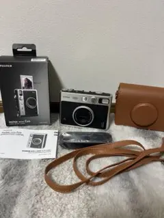 【美品】Fujifilm Instax mini Evo 本体　ケース付き