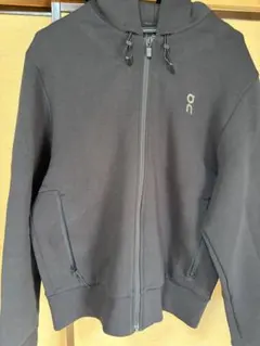 On FOCUS TECH ZIP HOODIE メンズ XS