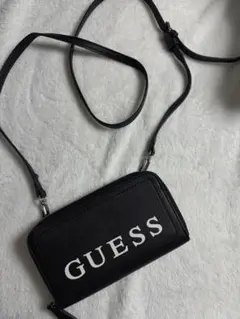 GUESS ブラック スリングバッグ ショルダーバッグ ロゴ入り 美品