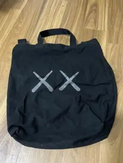 ユニクロ　KAWS アンディウォーホル　トートバッグ