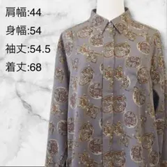 レトロブラウス　グレー　スカーフ柄　ゼンマイ　オーバーサイズ　レトロポップ　男女