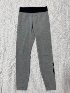 Nike グレー レギンス ロゴ入り