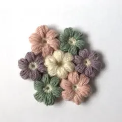 ぷっくりお花のウールコースター