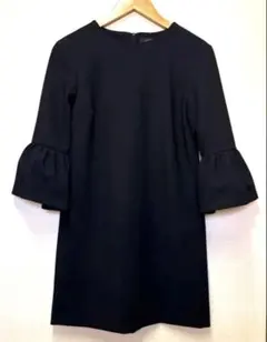 ZARAWOMAN ミニワンピース フリルスリープ　ブラック　Ｓ