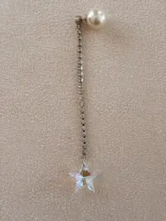 星型スワロフスキークリスタルとパールのピアス(片耳用)☆新品◯未使用
