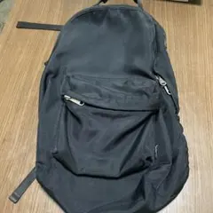 Indispensable ブラックバックパックのサムネイル