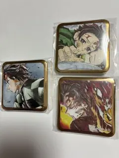 鬼滅の刃　ダイニング　お楽しみくじ　缶バッチ　竈門炭治郎　3個セット