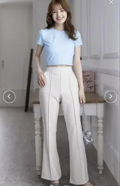 最終値下げ！新品タグ付き　Clear ストレッチフレアパンツ