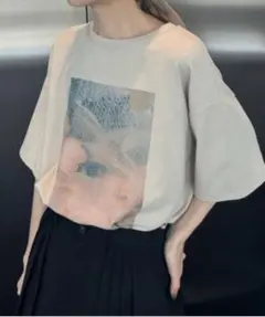 Silvia Conde Oliván×Ameri OVERSIZE TEEのサムネイル