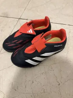 18センチadidas Predator サッカーシューズ
