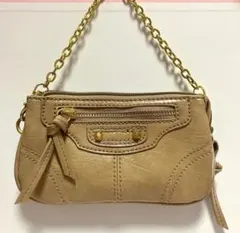 ベージュ ショルダーバッグ