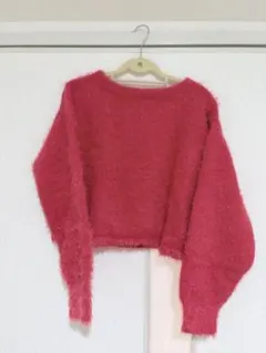 センスオブプレイス アーバンリサーチ 赤色 シャギーニット シャギートップス