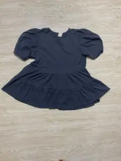 ダークグレー フリル付きチュニック 半袖のサムネイル