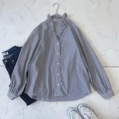 【美品】スローブイエナ Vネック スタンドフリル シャツ ブラウス ストライプ