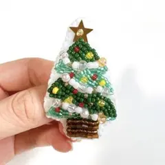 ビーズ刺繍 ブローチ