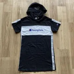 Champion フード付きワンピース 半袖 黒