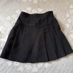140サイズ 黒スカート ポリエステル100%