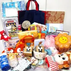 キャラクターグッズセット　55種類　ディズニー　サンリオ　アミューズメント