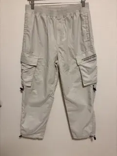 H&M カーゴパンツ　ホワイト