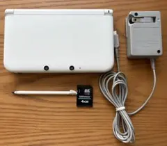 Nintendo 3DSLL ホワイト タッチペン 4GB SDカード 充電器