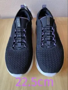 【新品】スケッチャーズ22.5ｃｍニットスニーカー　ブラック