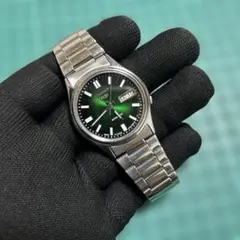 V*a様 セイコー 自動巻き時計 グリーン文字盤