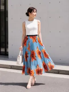 ☆Paul Smith　花柄　モナークローズプリント　プリーツスカートのサムネイル