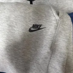Nike グレー ジップアップパーカー