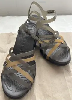 クロックス　ワラチェ サンダル ウェッジ　ブロンズエスプレッソ　W6