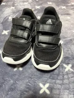 アディダス 19cm キッズ　男の子