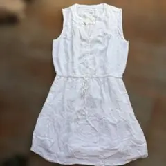 新品 GAP アイレット刺繍 チュニック ノースリーブ ホワイト Mのサムネイル