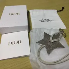 Dior スター型チャーム　非売品　ポーチ付き