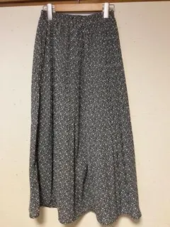 花柄 ロングスカート ブラック系
