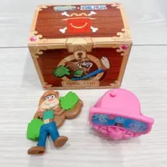 マクドナルド スポンジボブ　ONE PIECE コラボフィギュア サンディ
