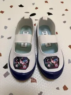 仮面ライダーリバイス　上靴