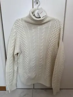 BEAMS HEART アイボリー ケーブルニット M