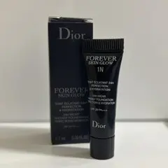 Dior FOREVER SKIN GLOW 1N サンプルおまけ付き