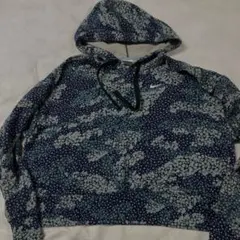 (a78)美品ナイキレディース丈短プルオーバースウェットパーカー　S〜Mサイズ