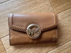 Michael Kors ブラウン レザー キーケース VISA 105