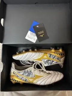 サッカースパイク モレリアネオ3 SR4