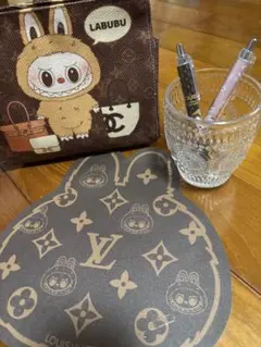 ラブブ、ロゴマウスパッドとペンセット