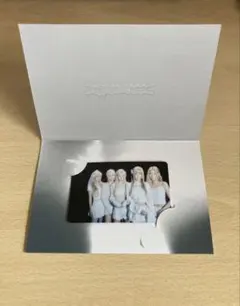 【LE SSERAFIM】台紙付きフォトカード1枚