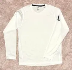 adidas ホワイト ロングスリーブ Tシャツ